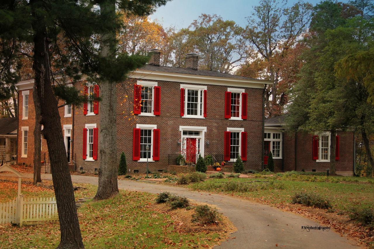 Early Inn At The Grove Rocky Mount Exterior photo